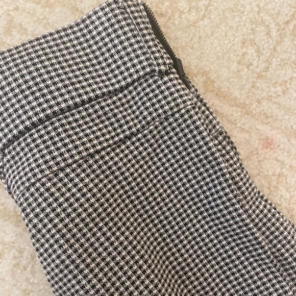 ZARA Trafaluc Checkered Legging Pants - Picture 6 of 6